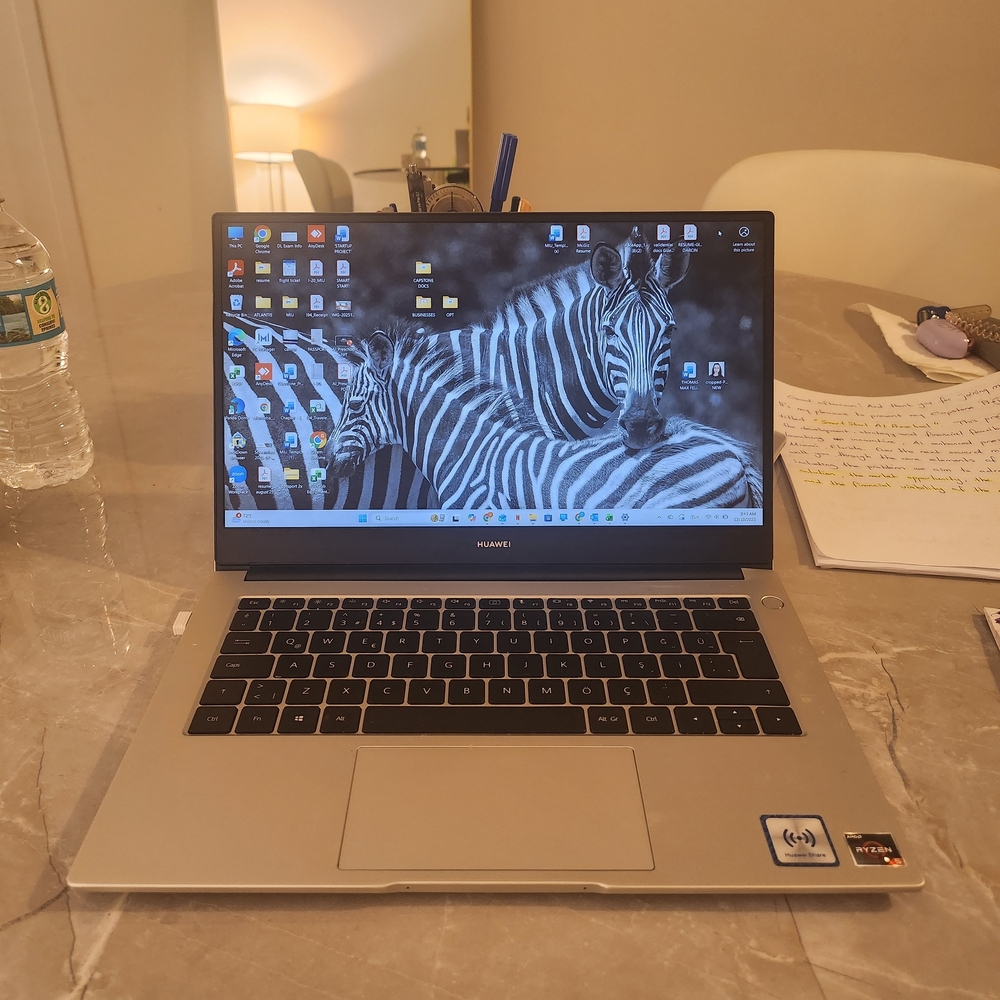 Huawei Silver Laptop for Home Office